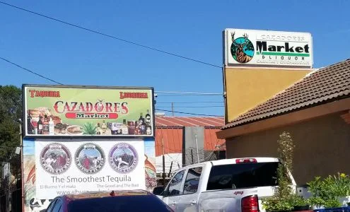 Cazadores Market business photo