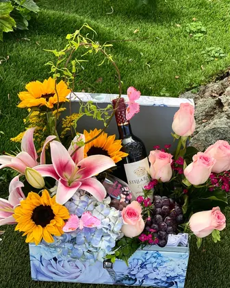Juanita's Flower Shop, business photo 4